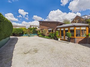 Photo 62- click for photo gallery